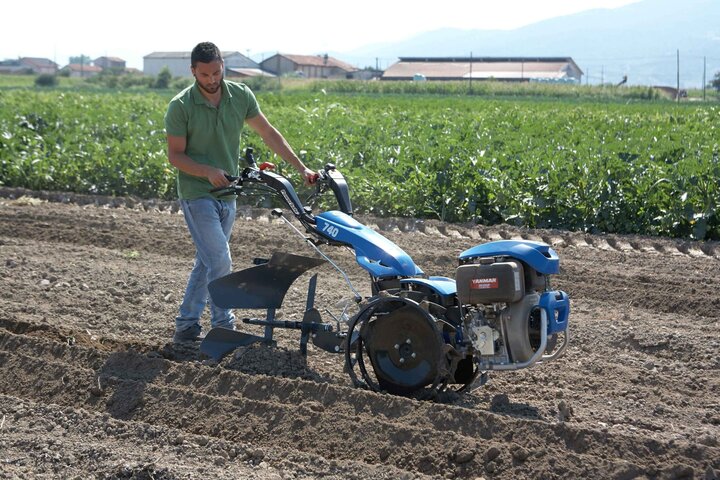 تیلر کشاورزی ایتالیایی با کیفیت عالی برای مزارع حرفه ‌ای