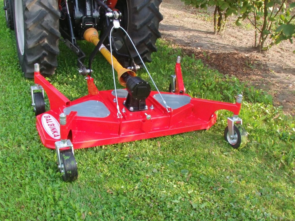 دروگر یونجه پشت تراکتوری مناسب برای برداشت سریع و آسان یونجه